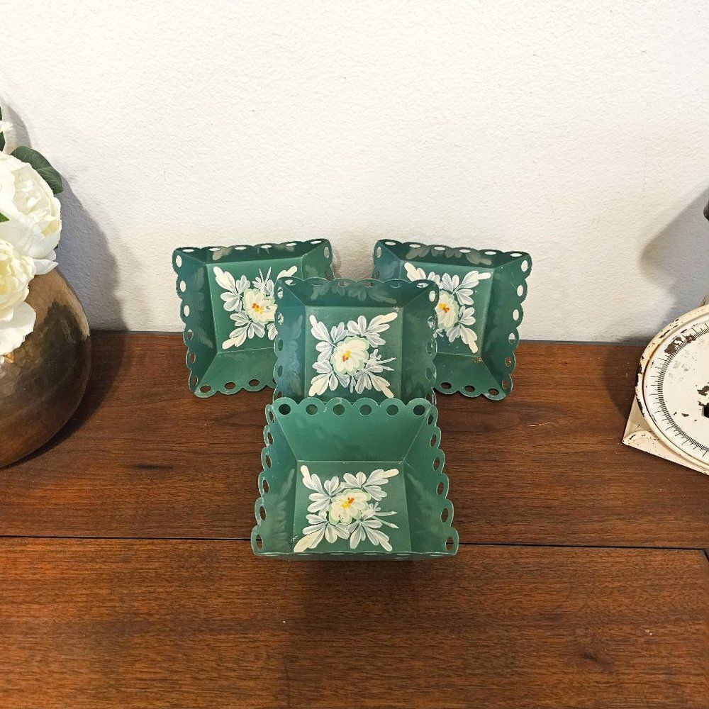 Vintage Set of Four Painted Square Scalloped Tin Bowls